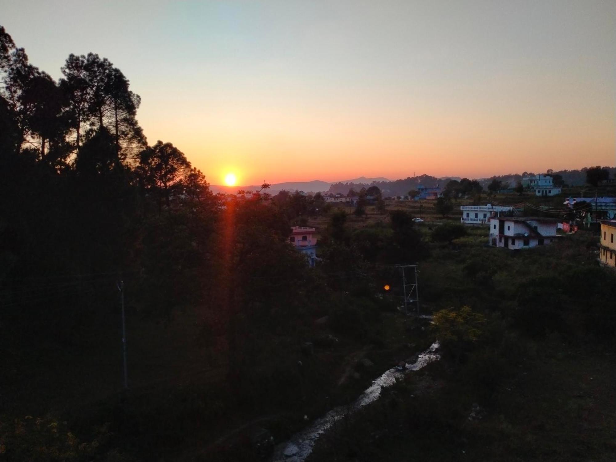 Shree Home Stay Dwarahat Екстер'єр фото